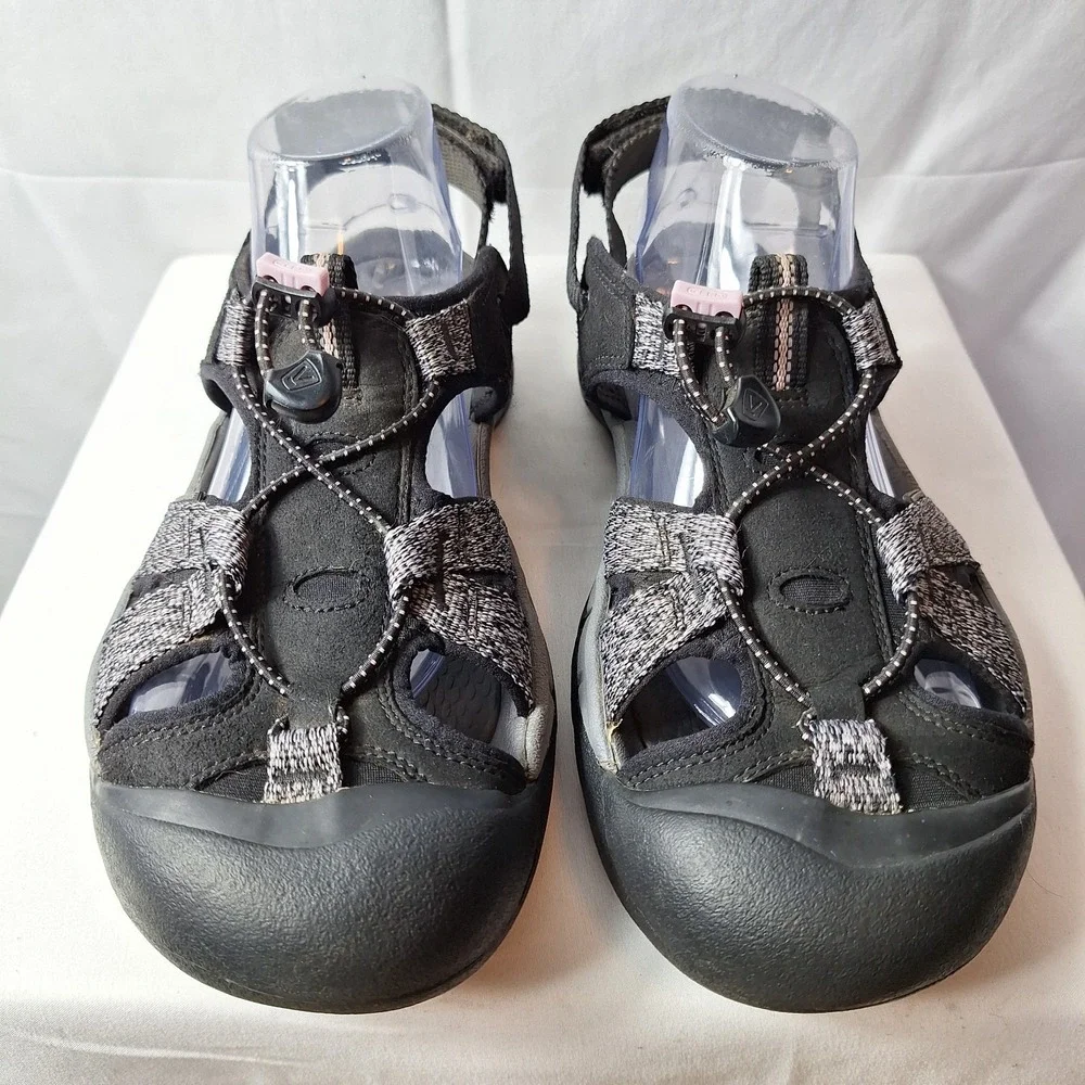KEEN Ravine H2 Hiking Sandal Womens Sz 11 Black Gray Adjustable Bungee Closure